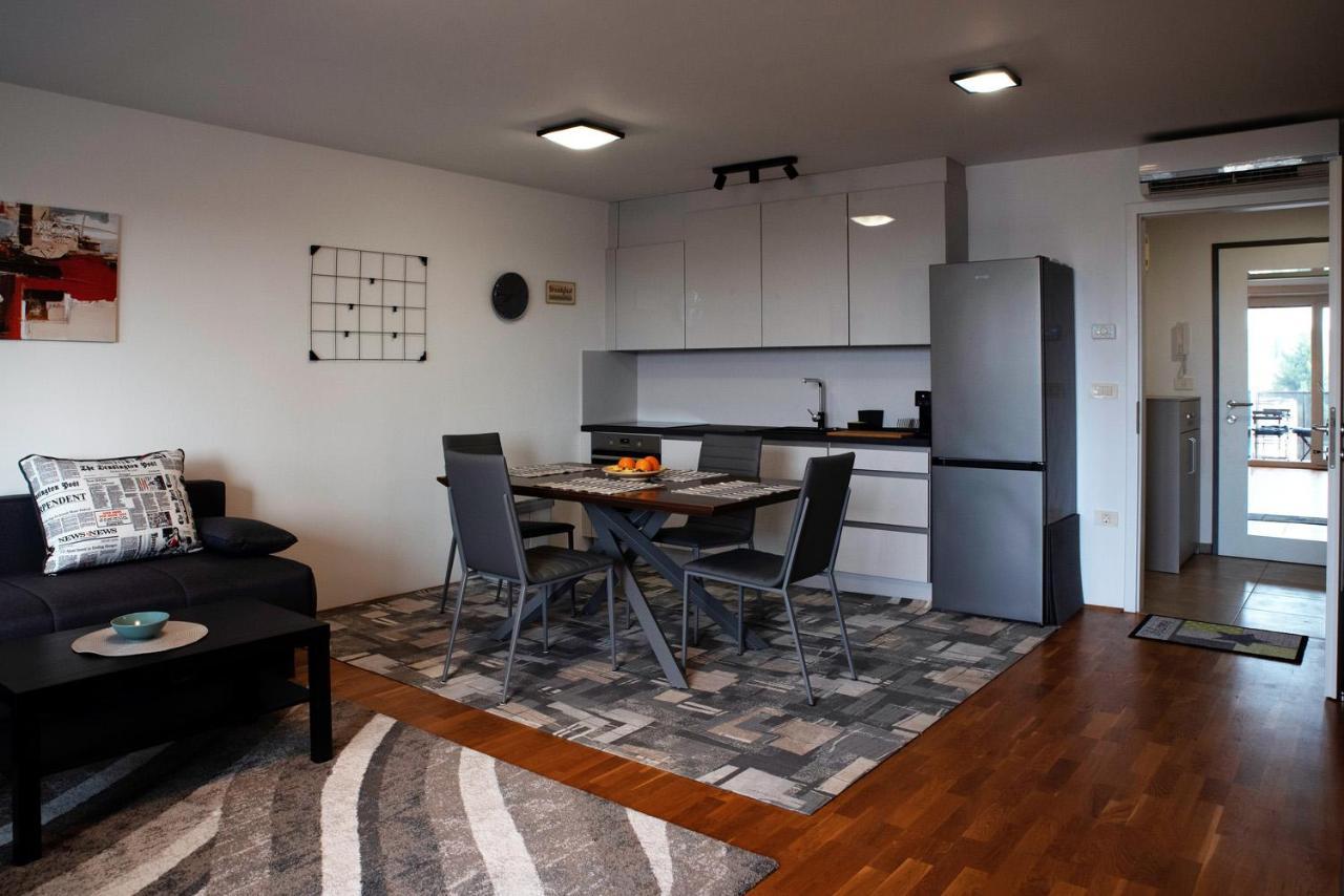Burin Apartment Koper Ngoại thất bức ảnh